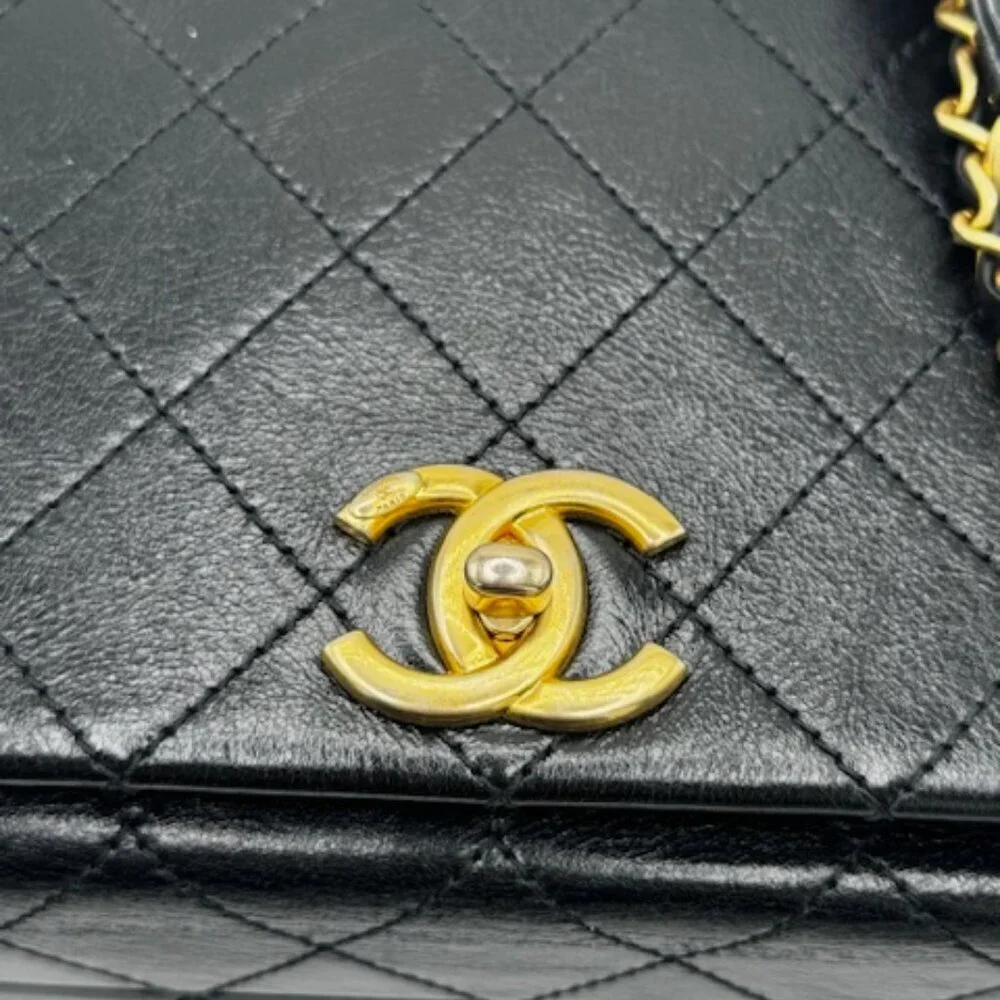 Chanel Chain Stitched Calfskin Flap Bag Medium Black Shoulder bag - Picture 4 of 17